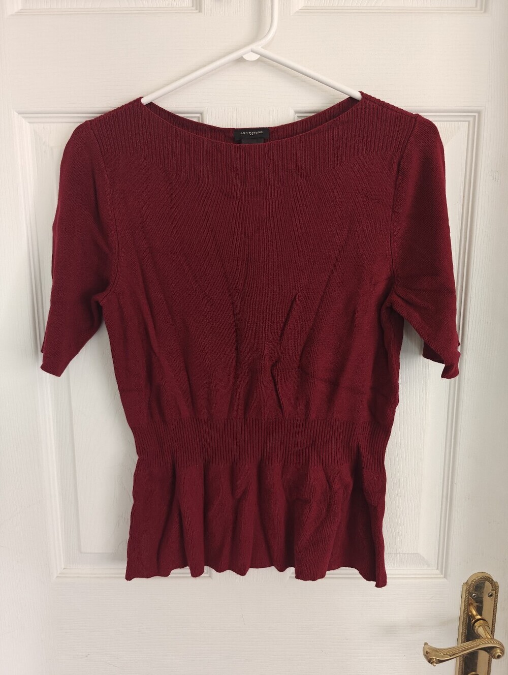 ANN TAYLOR Ribbed Peplum Style Top